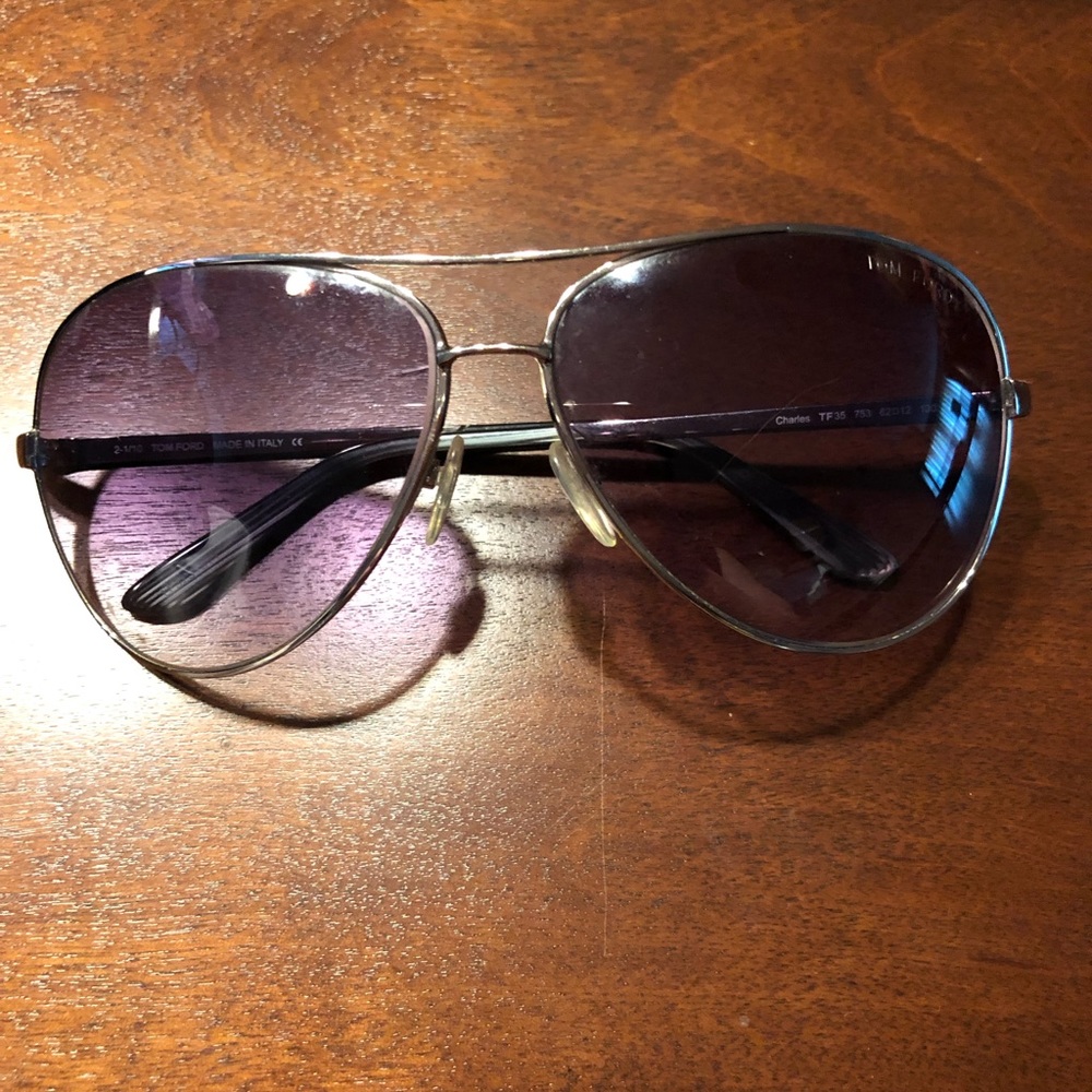 Tom Ford “Charles” aviators